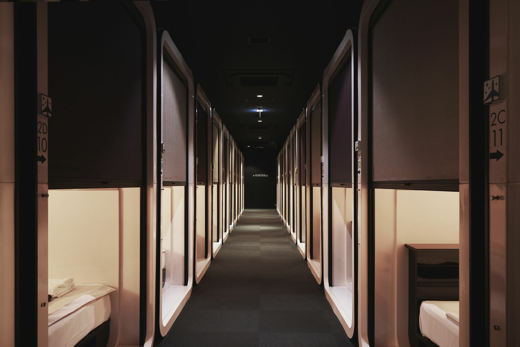 First Cabin Akihabara Showa-Dori Tokio Exterior foto